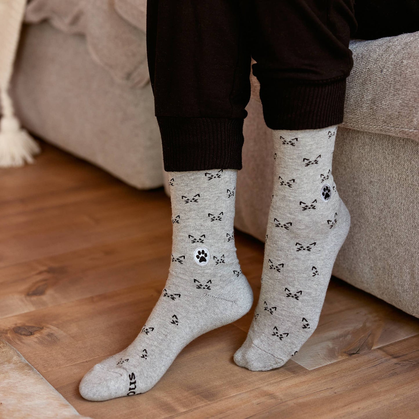 Conscious Step - Socks that Save Cats (Gray Cats) Conscious Step -better made easy-eco-friendly-sustainable-gifting