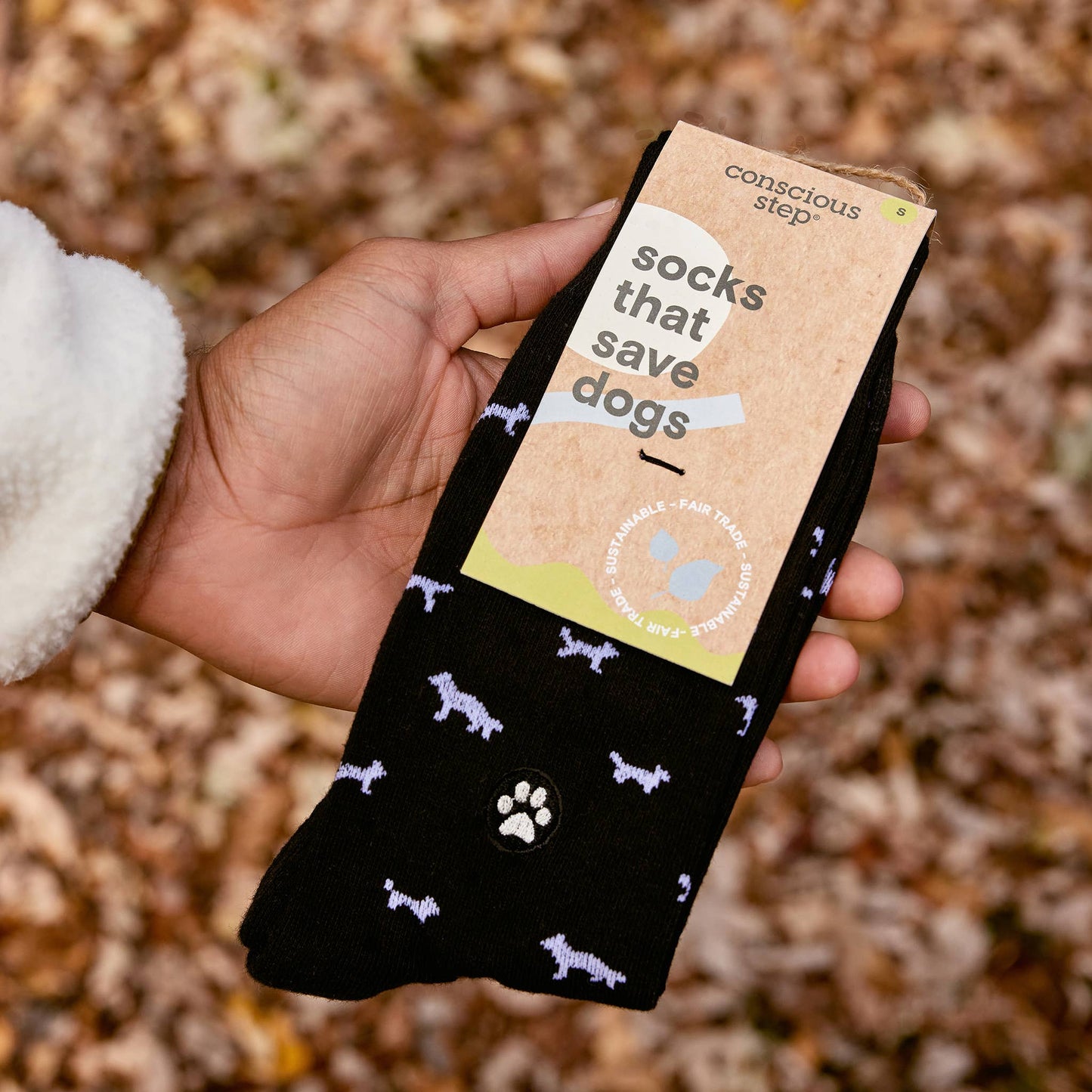 Conscious Step - Socks that Save Dogs (Black Dogs) Conscious Step -better made easy-eco-friendly-sustainable-gifting