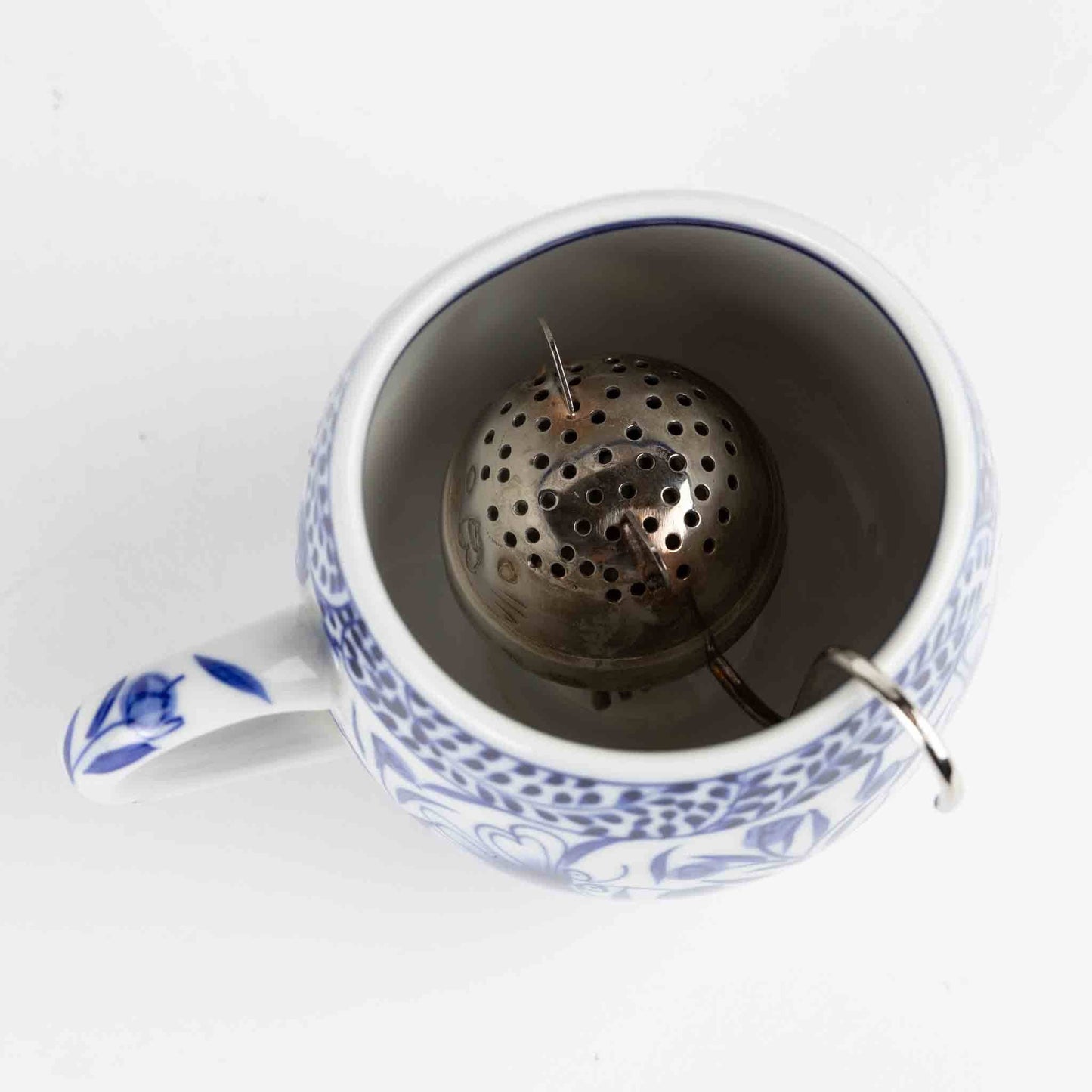 Ten Thousand Villages - Billee Standing Cat Tea Ball Infuser Ten Thousand Villages -better made easy-eco-friendly-sustainable-gifting
