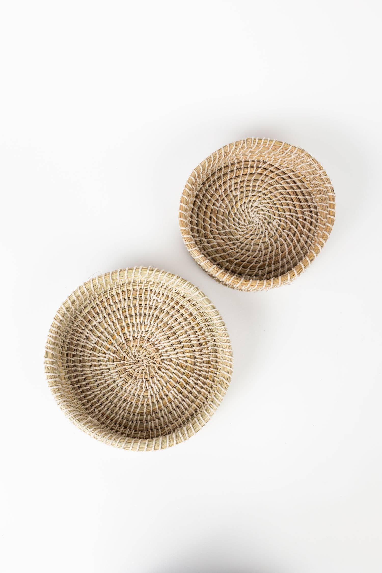 Ten Thousand Villages - Kaisa Grass Tray 10''  Ten Thousand Villages   -better made easy-eco-friendly-sustainable-gifting