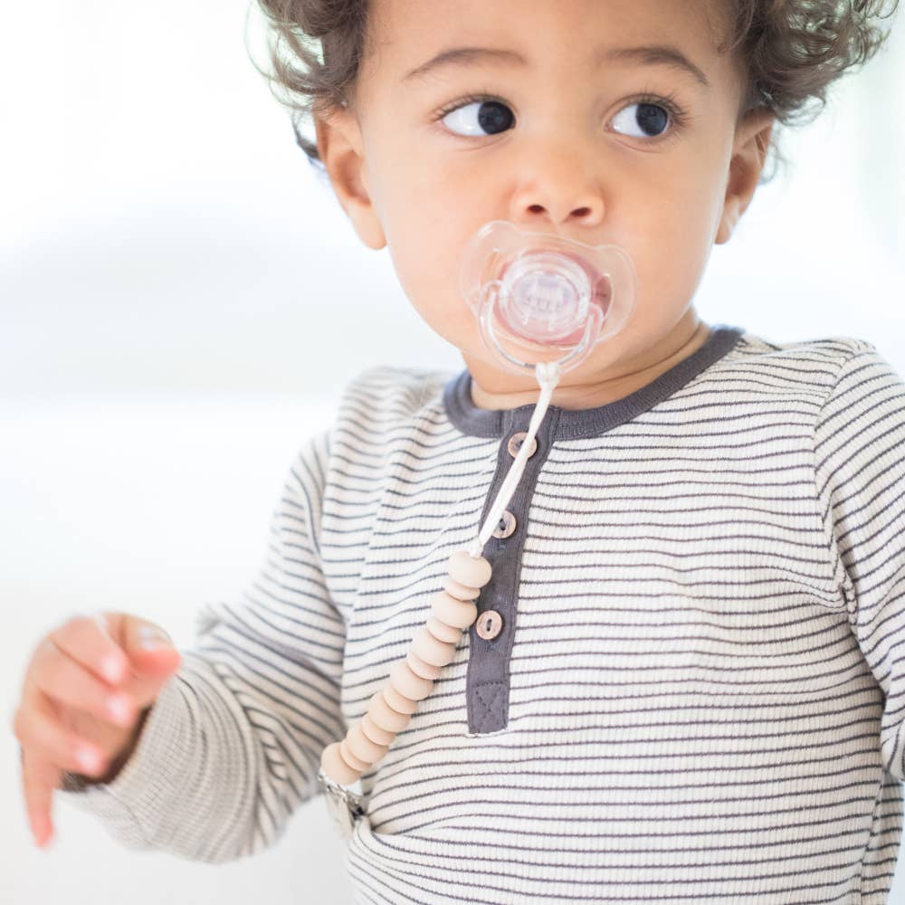 Bella Tunno - Oatmeal Pacifier Clip - a gift that gives a meal  Bella Tunno   -better made easy-eco-friendly-sustainable-gifting